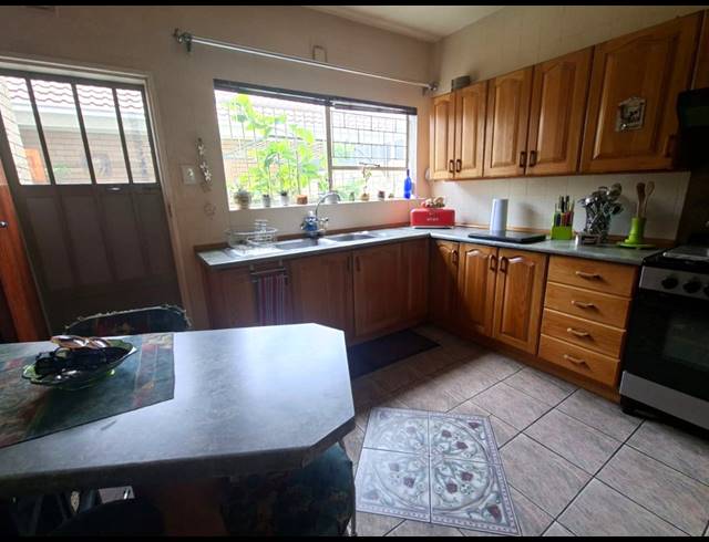3 BEDROOM TOWNHOUSE FOR SALE IN THREE RIVERS PROPER